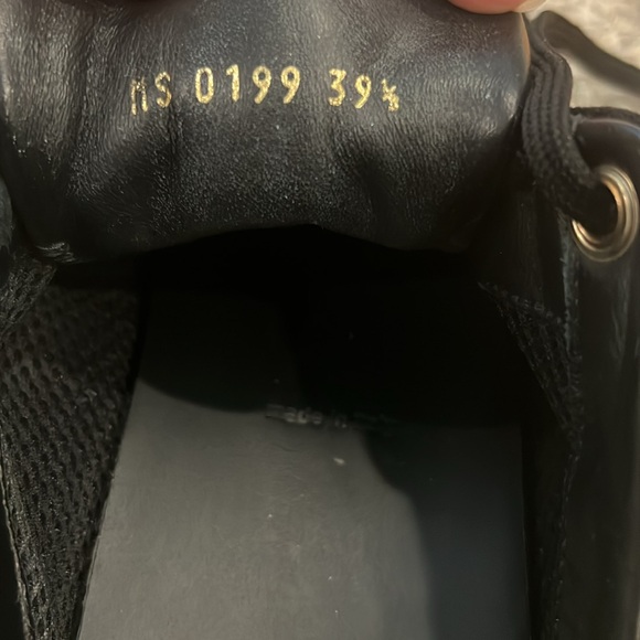 Louis Vuitton Run Away monogram sneaker runner - Picture 12 of 13